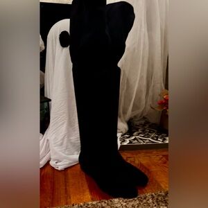 Ivanka Trump black suede over-the-knee black boots with a gold zipper size 6